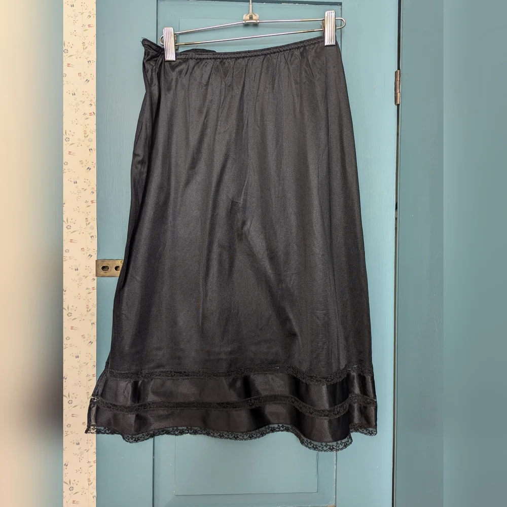 Aristocraft Black Lace Slip Skirt Vintage 1950 Union Made layers Date Night Sexy